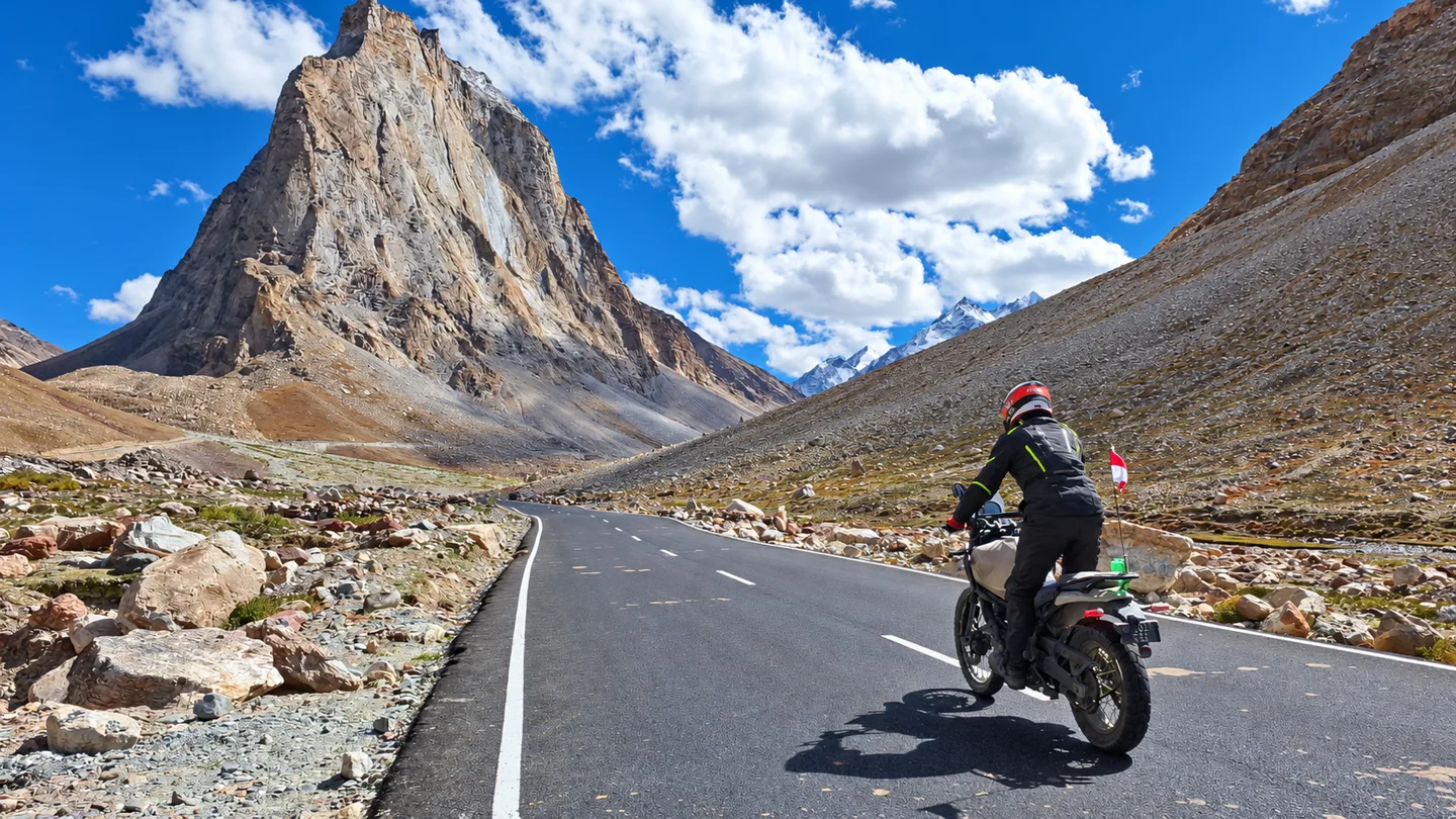 Rider IndoRide pada perjalanan Himalaya 2024.